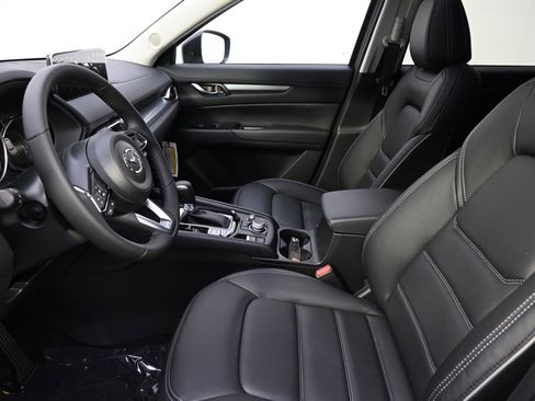 New 2025 MAZDA CX-5 AWD 2.5 S w/ Preferred Package image 13