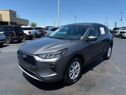 Used 2023 Ford Escape Active w/ Tech Pack #2 AWD/4WD image 23