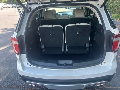 Used 2016 Ford Explorer Platinum AWD/4WD image 28