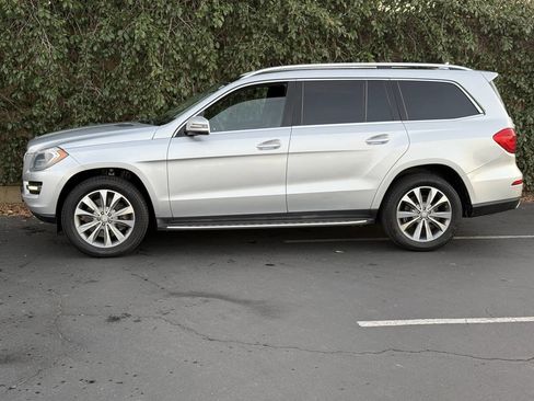 Used 2013 Mercedes-Benz GL 450 4MATIC image 6
