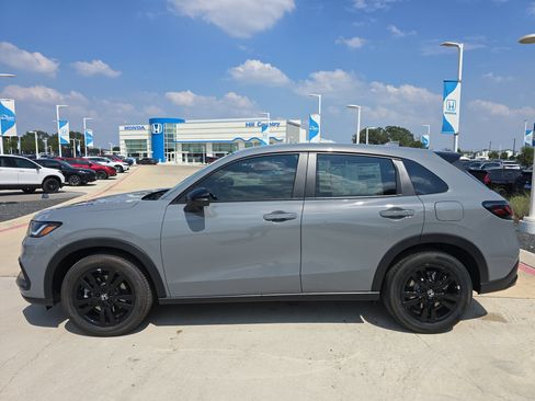 Certified 2026 Honda HR-V Sport image 4