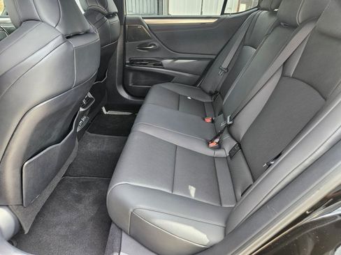 Used 2024 Lexus ES 350 F Sport w/ Accessory Package (Z2) FWD image 13