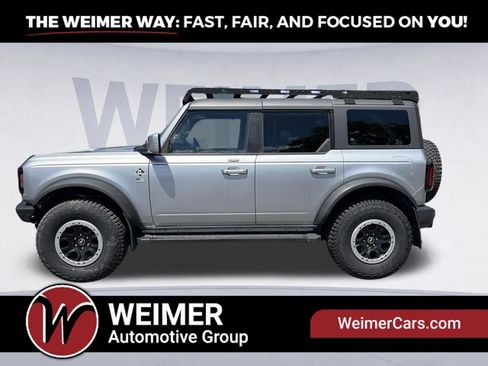 Used 2023 Ford Bronco Outer Banks w/ Sasquatch Package AWD/4WD image 6