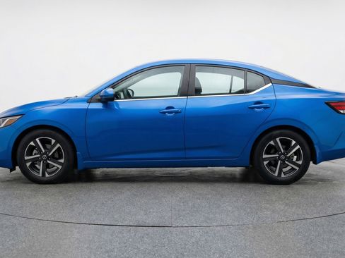 Used 2025 Nissan Sentra SV FWD image 5