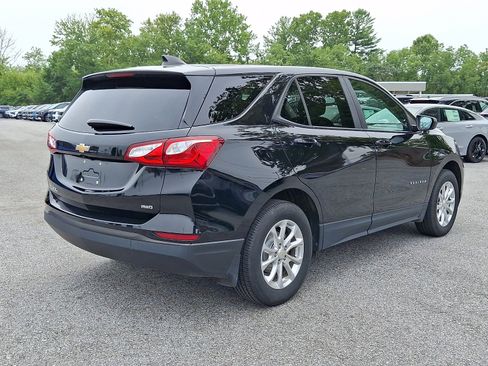 Used 2020 Chevrolet Equinox LS w/ LS Convenience Package AWD/4WD image 5
