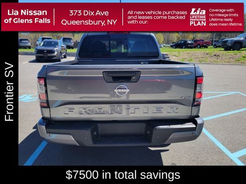 New 2025 Nissan Frontier SV image 4