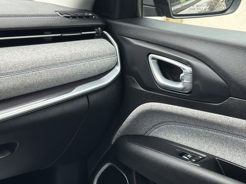 Certified 2022 Jeep Compass Latitude w/ Sun and Sound Group image 21