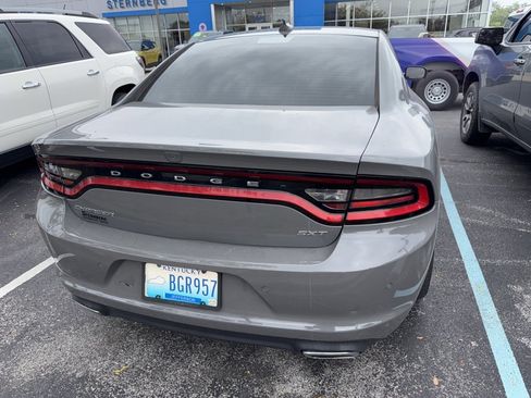 Used 2018 Dodge Charger SXT Plus w/ Driver Confidence Group image 4