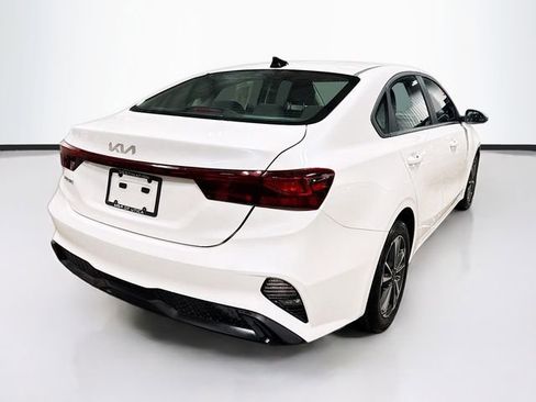 Used 2024 Kia Forte LXS w/ LXS Technology Package image 7