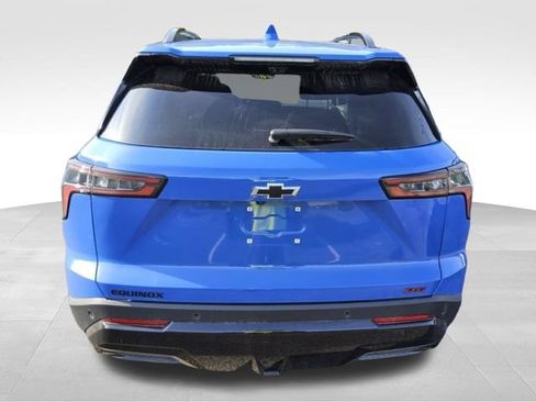 Used 2025 Chevrolet Equinox RS w/ Safety and Technology Package FWD image 3