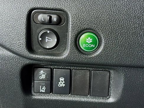 Used 2022 Honda Pilot Sport image 14