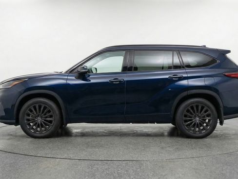 Used 2025 Toyota Highlander XSE image 5