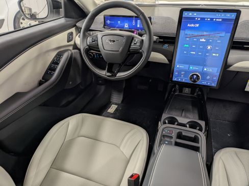 New 2025 Ford Mustang Mach-E Premium image 21