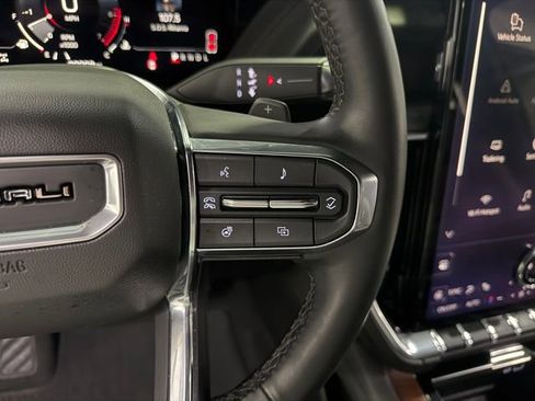 Certified 2025 GMC Yukon Denali image 19