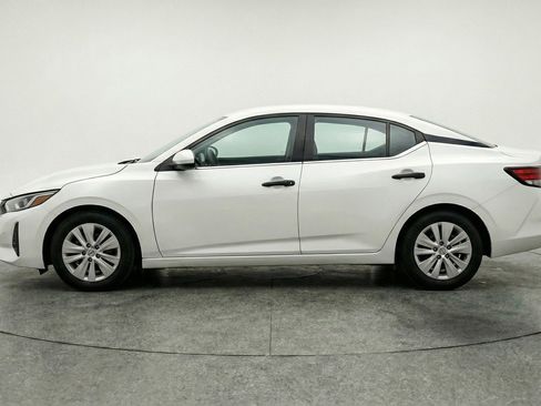 Used 2025 Nissan Sentra S image 5