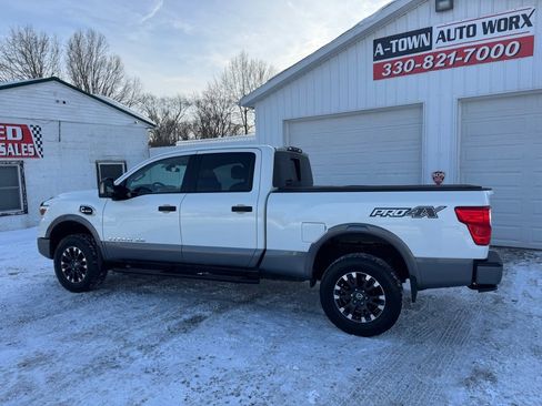 Used 2017 Nissan Titan PRO-4X image 7