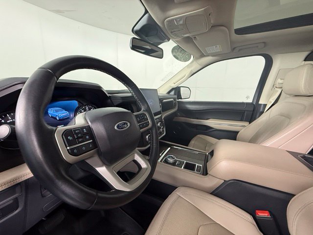 Used 2022 Ford Expedition Limited RWD image 6