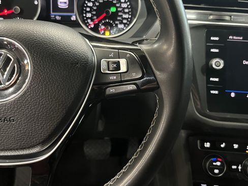 Used 2021 Volkswagen Tiguan SE AWD/4WD image 20