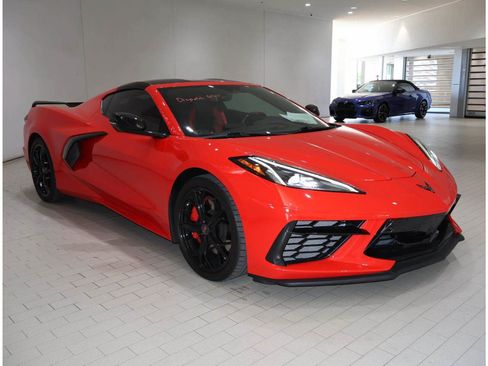 Used 2021 Chevrolet Corvette Stingray Preferred Cpe w/ Z51 Performance Package RWD image 7