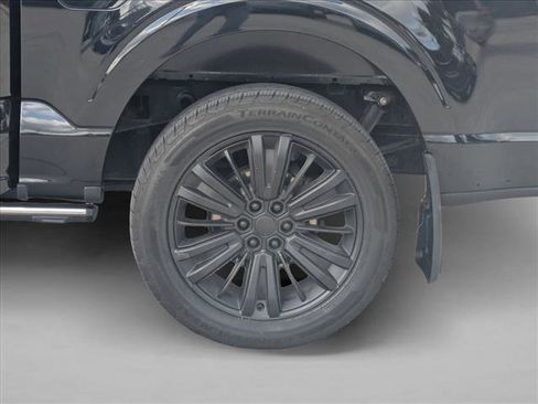 Used 2023 Ford F150 Platinum image 21