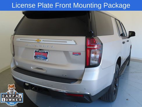 Used 2022 Chevrolet Suburban LT w/ Luxury Package image 4