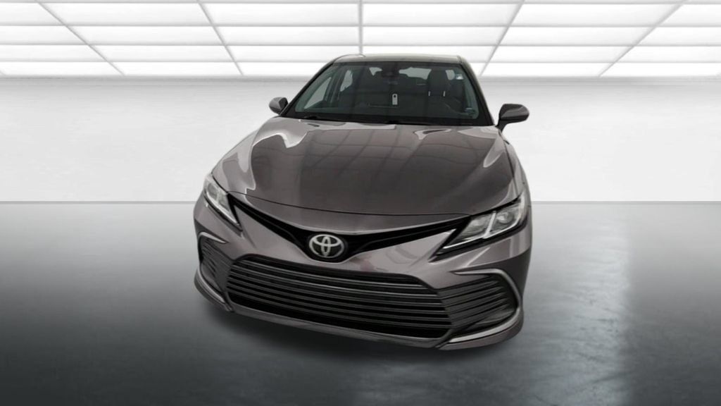 Used 2023 Toyota Camry LE FWD image 2