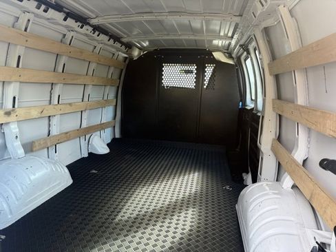 Used 2024 Chevrolet Express 2500 w/ Driver Convenience Package image 5