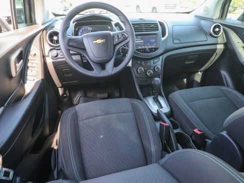 Used 2015 Chevrolet Trax LS image 16