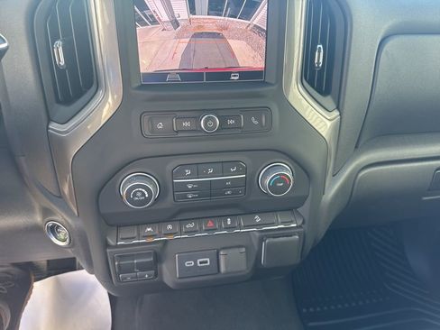 Used 2024 Chevrolet Silverado 1500 Custom Trail Boss image 28