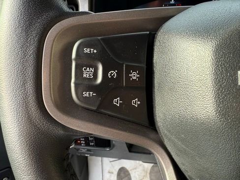 Used 2025 Ford Bronco Badlands image 18