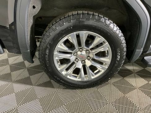 Used 2022 GMC Sierra 1500 Denali AWD/4WD image 12