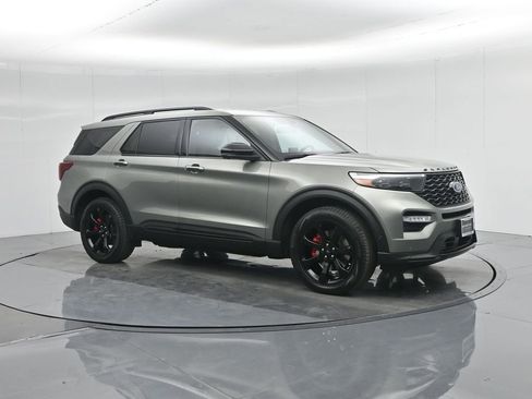 Certified 2020 Ford Explorer ST w/ ST Street Pack image 26