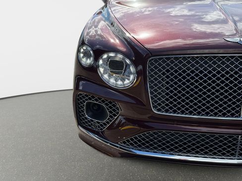 Used 2022 Bentley Bentayga image 9