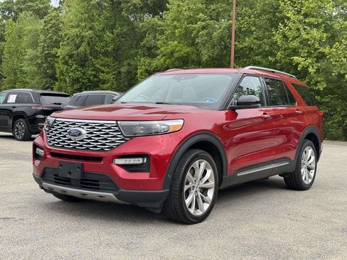 Used 2023 Ford Explorer Platinum w/ Technology Package AWD/4WD image 25