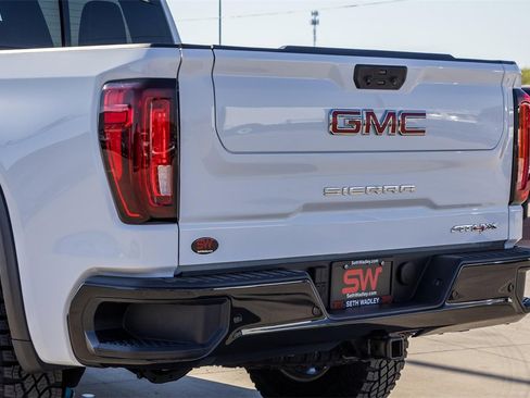 New 2025 GMC Sierra 1500 AT4X image 8