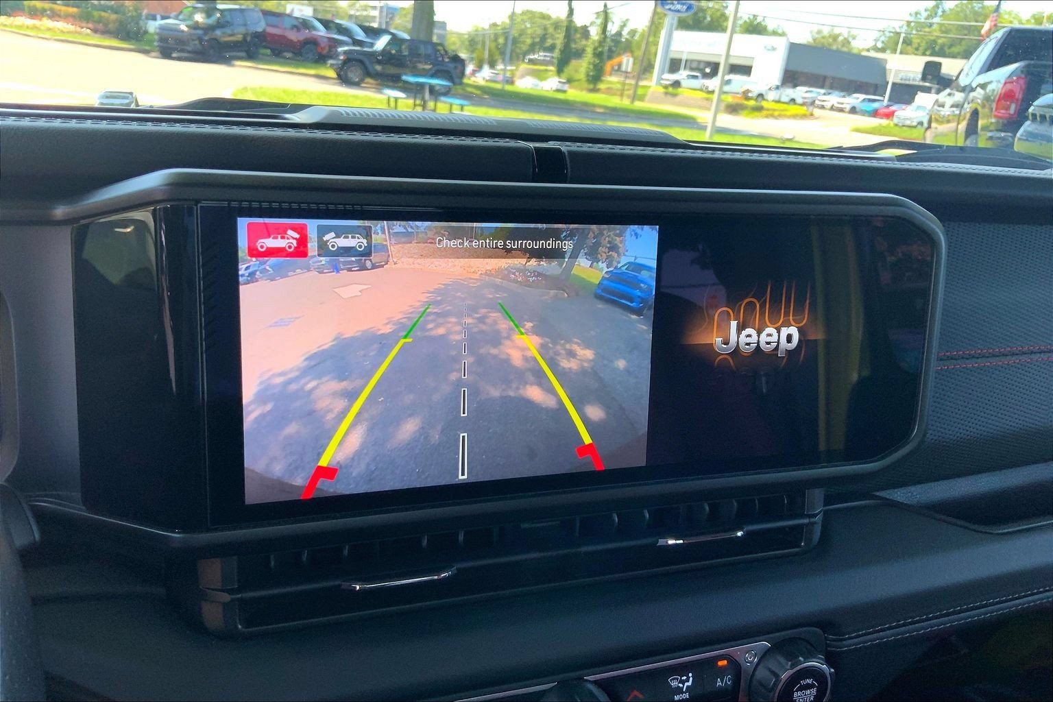 Certified 2024 Jeep Wrangler Unlimited Rubicon 392 AWD/4WD image 25