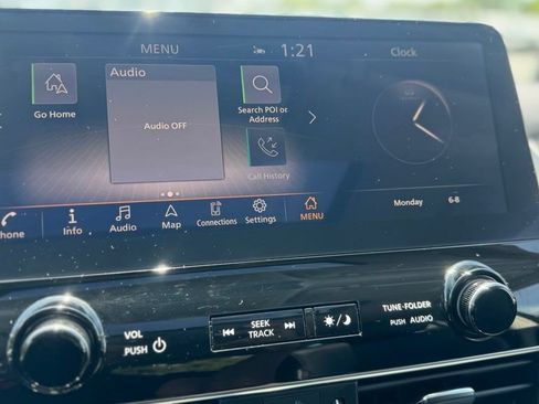 Used 2023 INFINITI QX80 Premium Select w/ All-Season Package AWD/4WD image 16