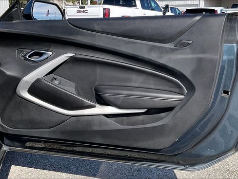 Used 2019 Chevrolet Camaro SS image 16