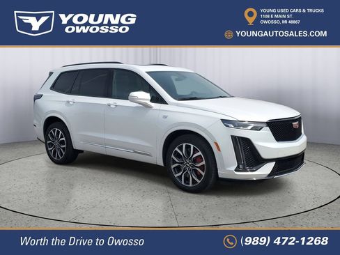 Certified 2025 Cadillac XT6 Sport w/ LPO, Floor Liner Package AWD/4WD image 2