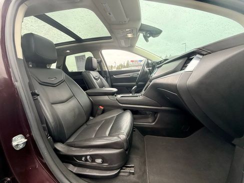 Used 2017 Cadillac XT5 Luxury image 29