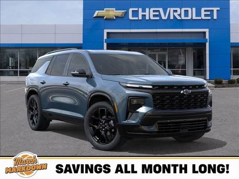 New 2026 Chevrolet Traverse RS w/ LPO, Floor Liner Package image 7