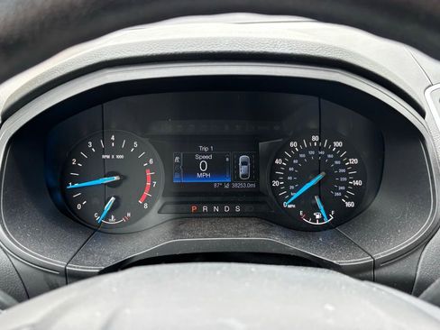 Used 2020 Ford Edge SE FWD image 15