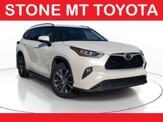Used 2020 Toyota Highlander XLE video 1