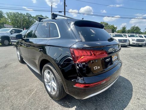 Used 2019 Audi Q5 2.0T Premium w/ Convenience Package AWD/4WD image 3