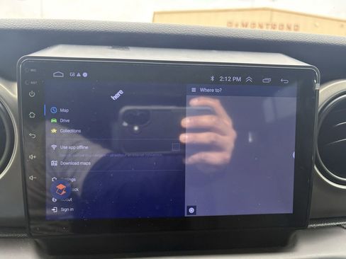 Used 2018 Jeep Wrangler Unlimited Sport S AWD/4WD image 19