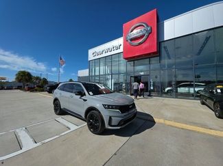 Used 2023 Kia Sorento SX video 1
