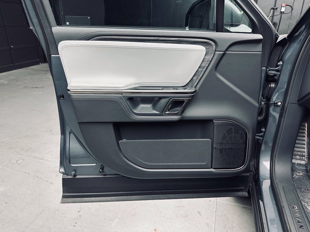 Used 2022 Rivian R1T Adventure AWD/4WD image 25
