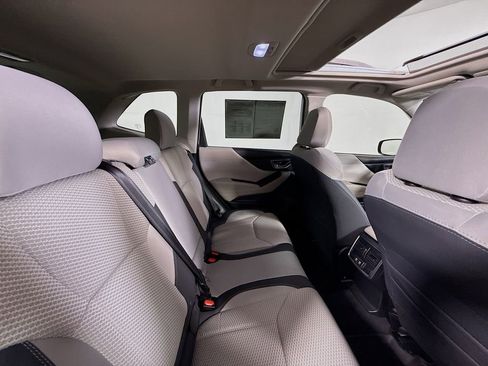 Used 2022 Subaru Forester Premium image 27