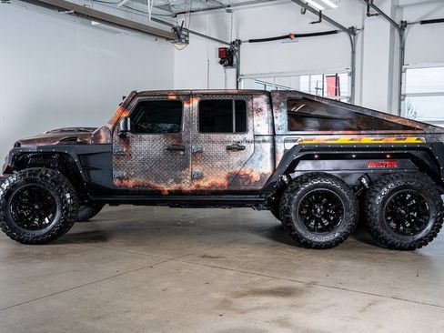 Used 2021 Jeep Gladiator Sport image 8