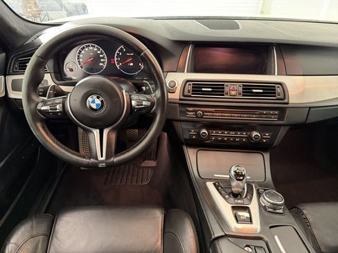 Used 2016 BMW M5 RWD image 21